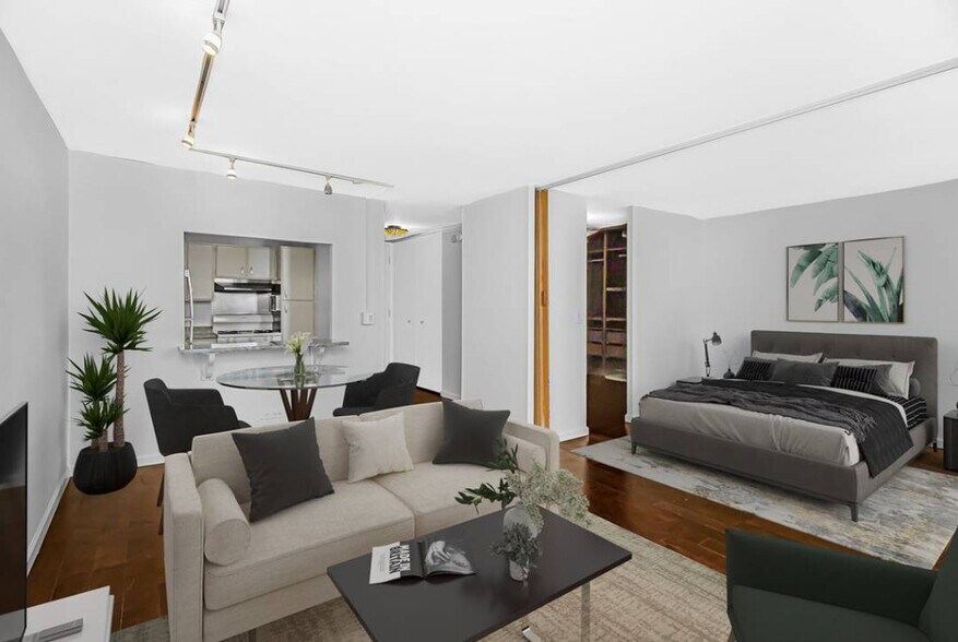 Building Photo - 400 E Randolph St