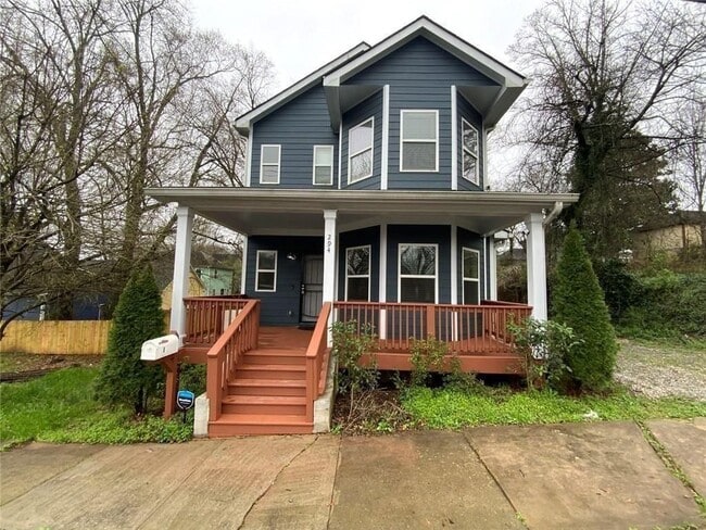 Building Photo - 294 Bass-