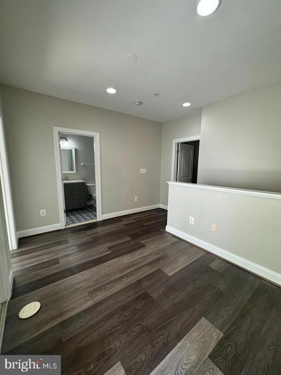 Building Photo - 2248 Margraf Cir