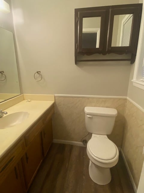 Building Photo - 422 Johnson St