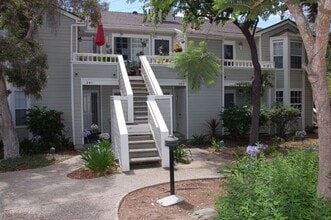 Building Photo - Two Bedroom Goleta Condo