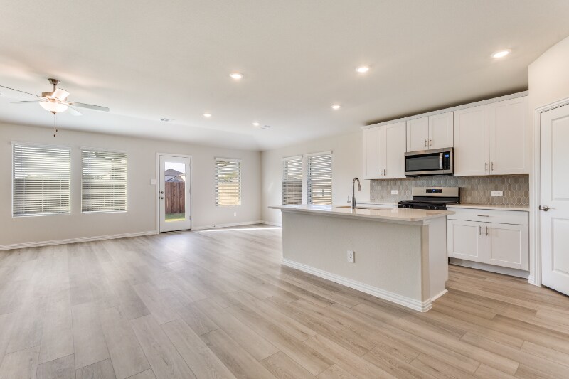 Building Photo - 203 Whitlow Dr