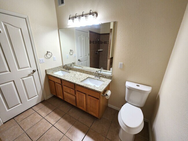 Building Photo - 1219 Gunsight Peak Dr