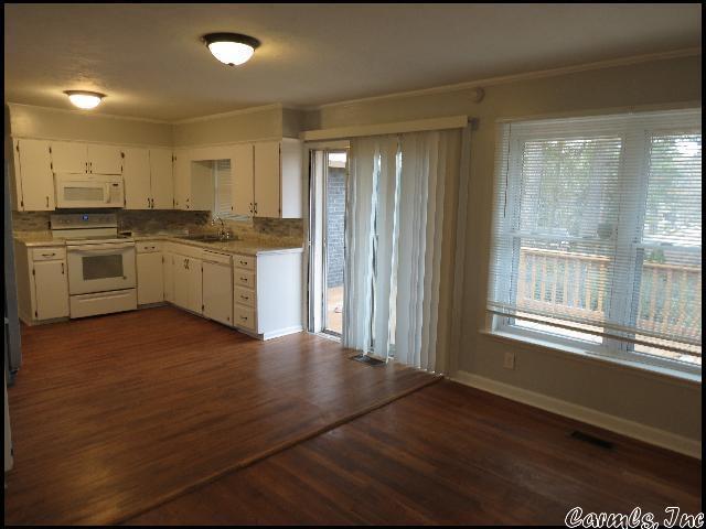 Building Photo - 52 Rosemont Dr