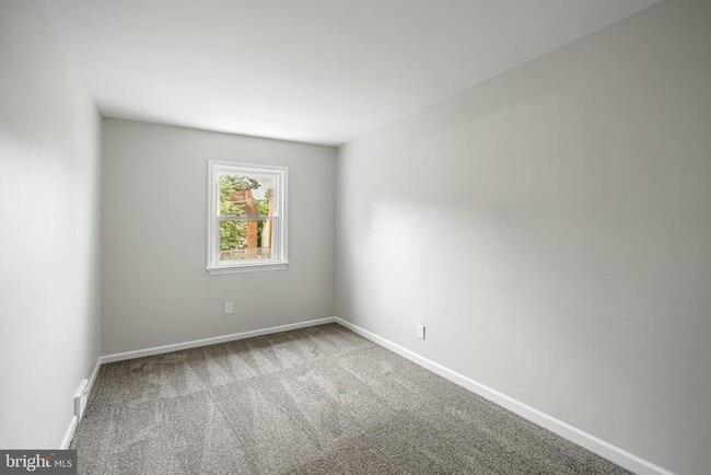 Building Photo - 61 Pennsylvania Ave