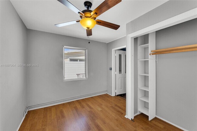 Building Photo - 2249 SW 34th Terrace