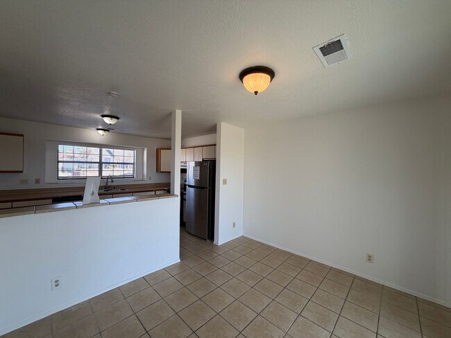Building Photo - 4520 Rockaway Loop NE