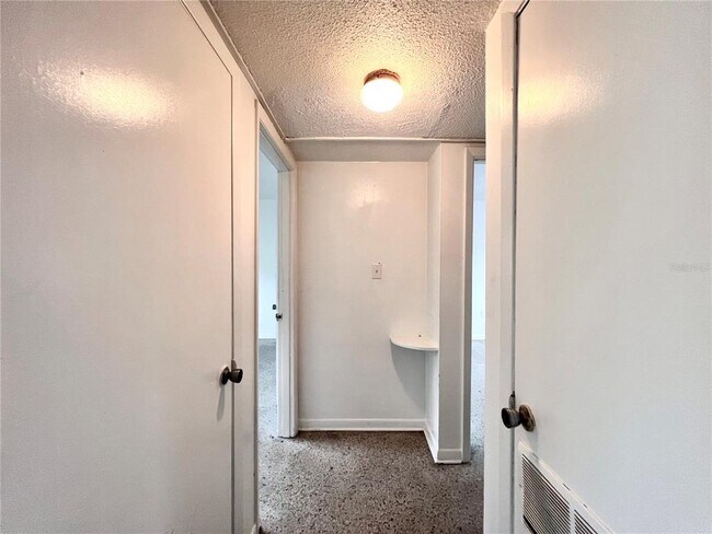 Building Photo - 1309 NW 6th St