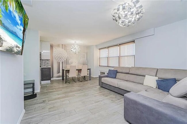 Building Photo - 458 Neptune Ave