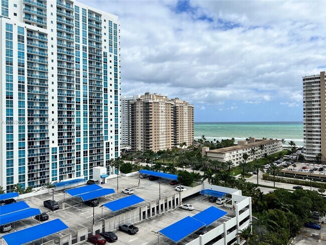 Building Photo - 1965 S Ocean Dr