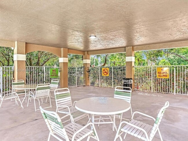 Building Photo - 1353 Springside Dr