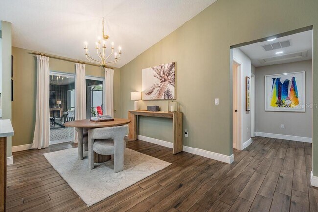 Building Photo - 106 1st Ave NE