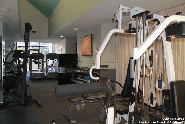 Building Photo - 7701 Wurzbach Rd