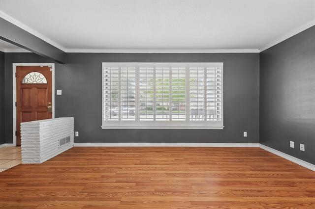 Building Photo - 2915 Touraine Dr