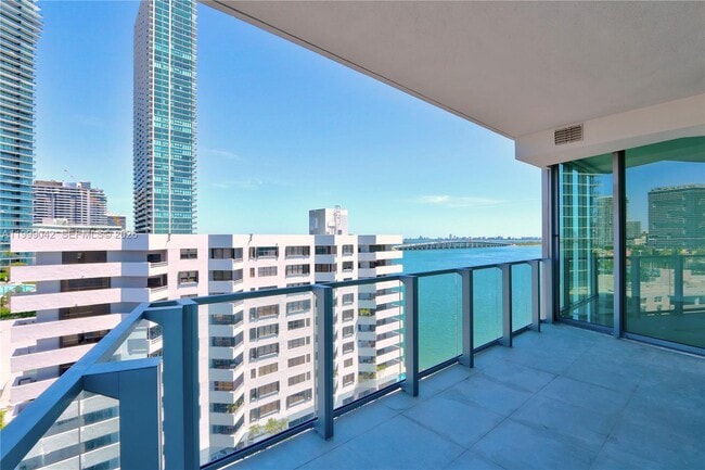 Building Photo - 2900 NE 7th Ave