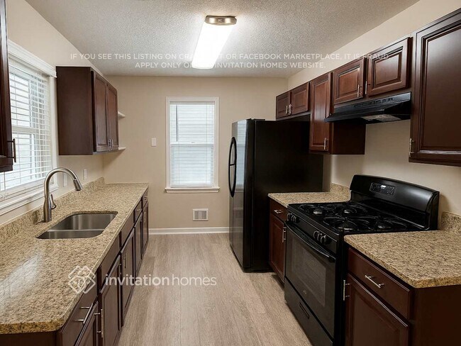 Building Photo - 4635 Candlewyck Way