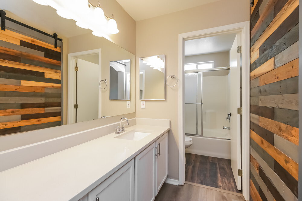 Building Photo - 1283 S Anvil Pl