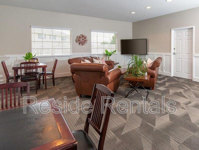 Building Photo - 1754 N 500 W