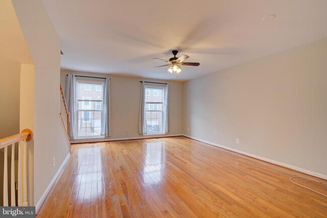 Building Photo - 4009 Timber Oak Trl