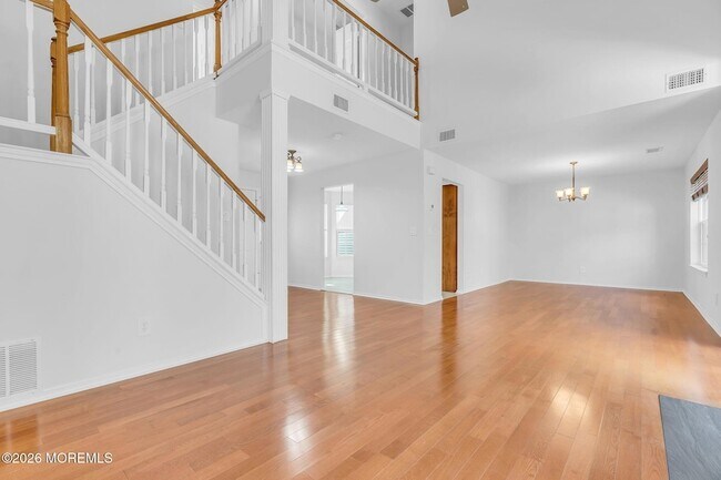 Building Photo - 145 Old Orchard Ln