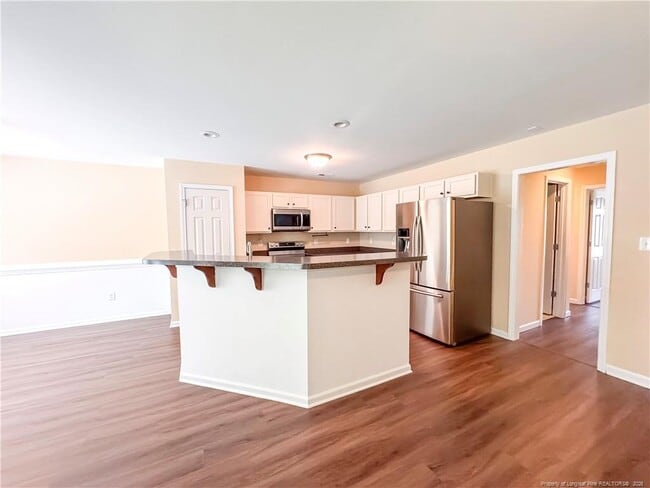 Building Photo - 865 Fairfield Cir