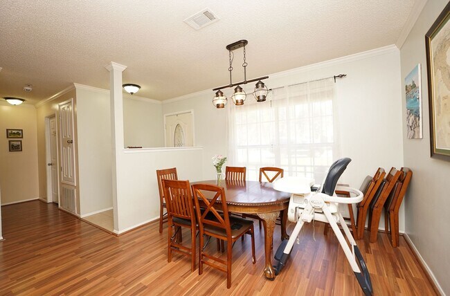 Building Photo - Bluewater Bay Four Bedroom House