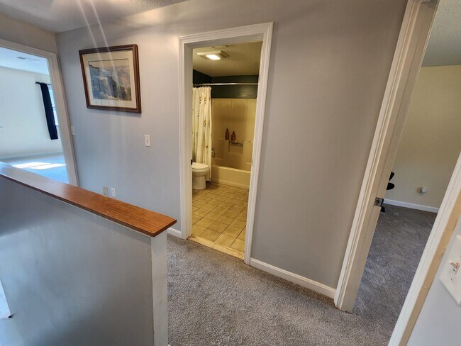 Building Photo - 47 47 Morgan Ave