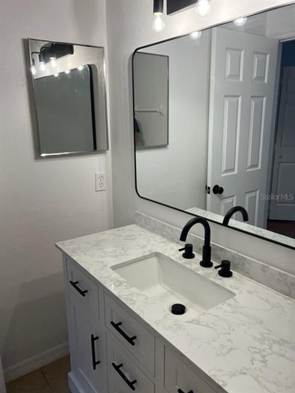 Building Photo - 5745 SW 10th Pl