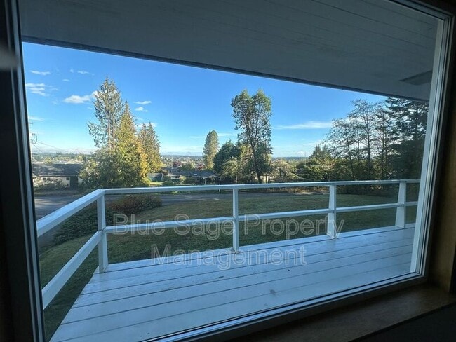 Primary Photo - 421 Reservoir Rd