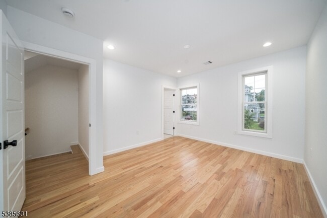 Building Photo - 105 N Fullerton Ave