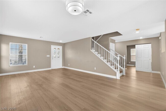 Building Photo - 6117 Brenneman St