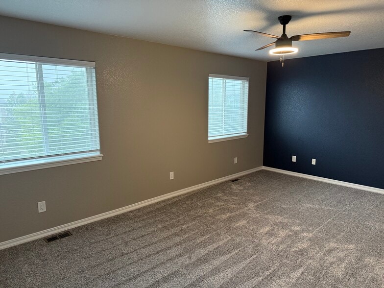 Master bedroom - 7416 Falconer Vw