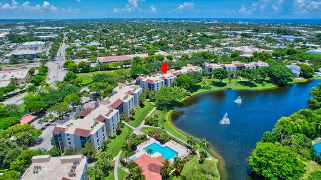 Building Photo - 950 Lavers Cir