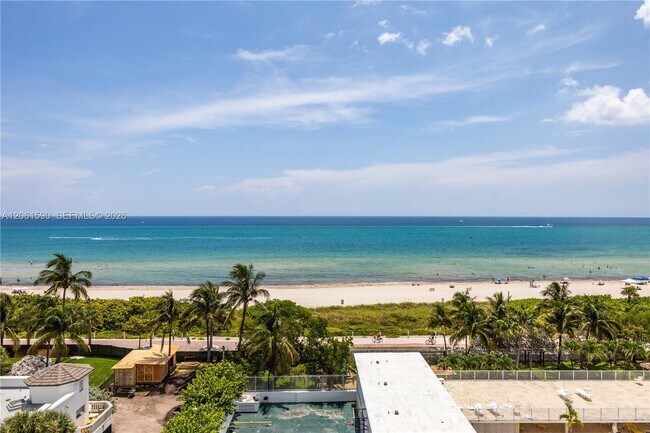 Building Photo - 4747 Collins Ave