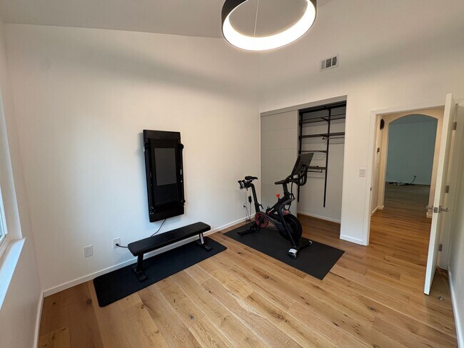 Building Photo - 4853 Wexler Peak Way