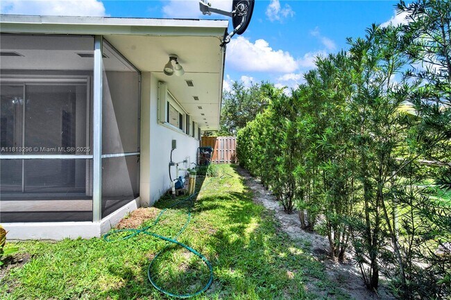 Building Photo - 11713 SW 81st Rd