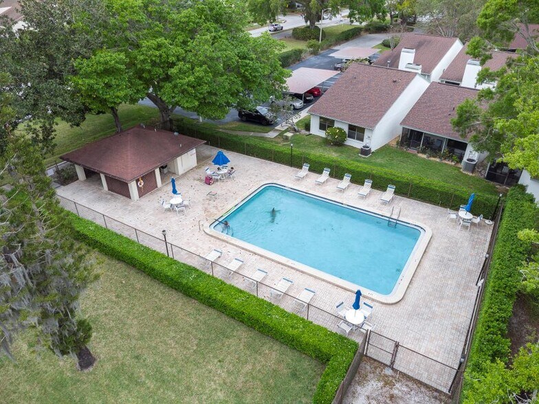 Building Photo - 3590 Magnolia Ridge Cir