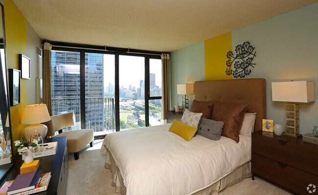 Building Photo - 227 N Columbus Dr