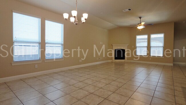 Building Photo - 3608 Bastrop St