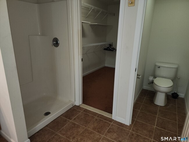 Building Photo - 158 Sterling Dr