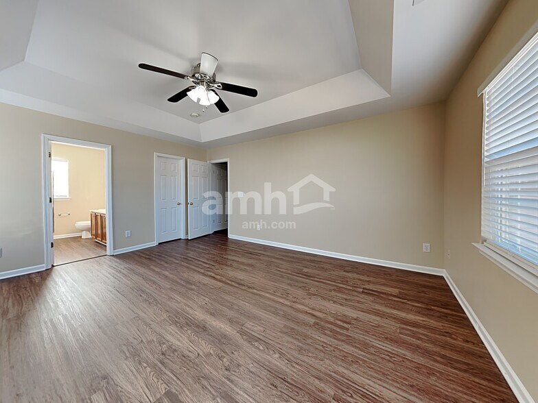 Building Photo - 120 Denby Dr