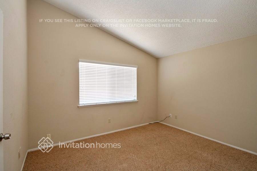 Building Photo - 6036 Sun Dial Way