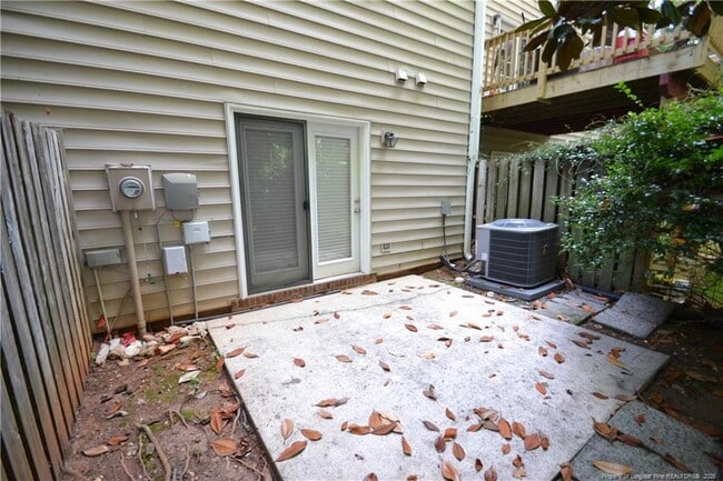 Building Photo - 306 Beechtree Dr