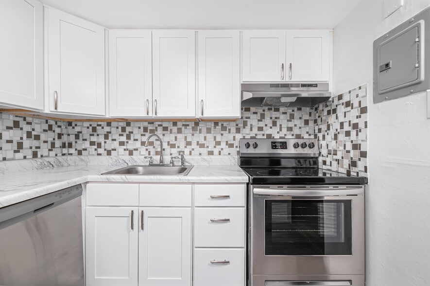 Renovated Apartment - Aspen Grove Apartment Homes