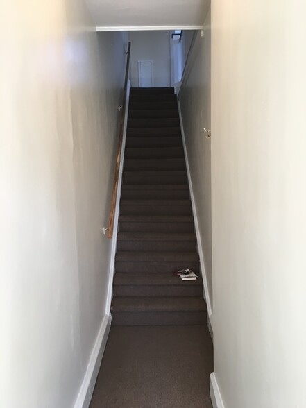 entry stairs - 359 W Chester Pike