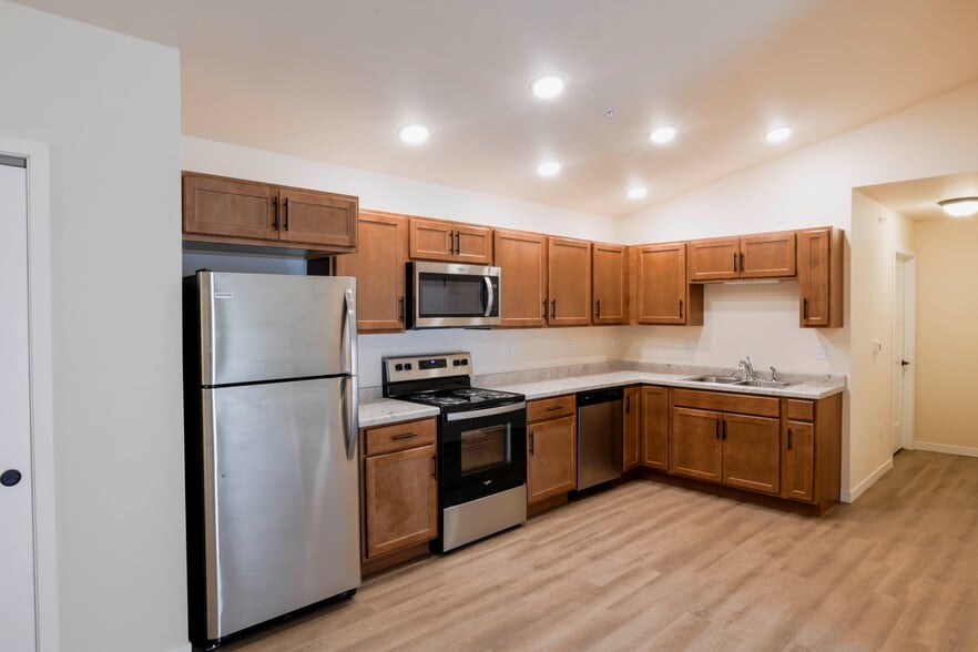 Building Photo - Timber Ridge
