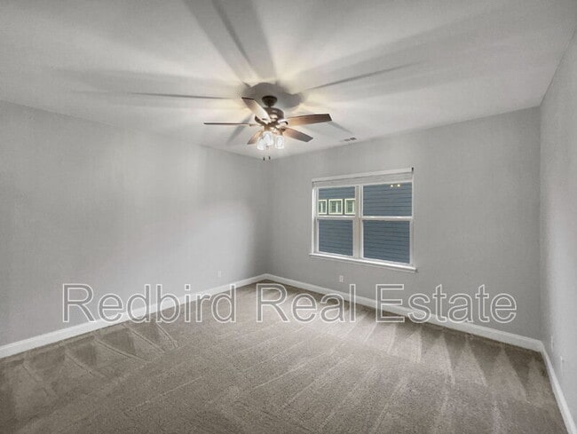 Building Photo - 1005 Lonergan Cir