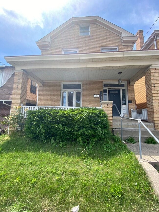 Building Photo - 1526 Fernleaf St