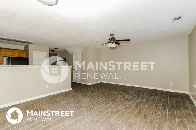 Building Photo - 5319 Creekview Way