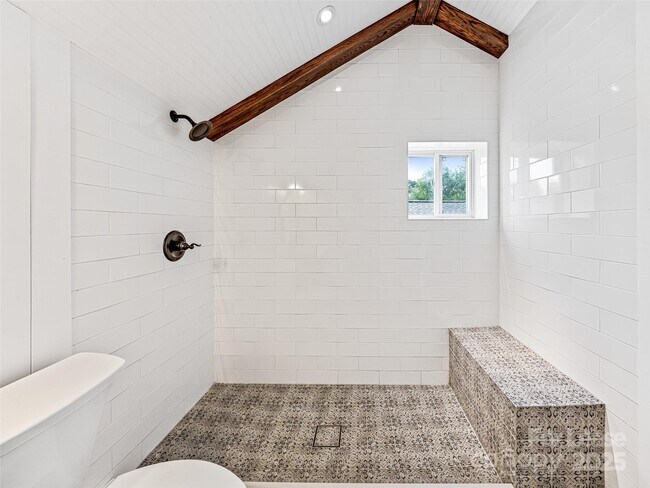 Building Photo - 42 Forsythe St